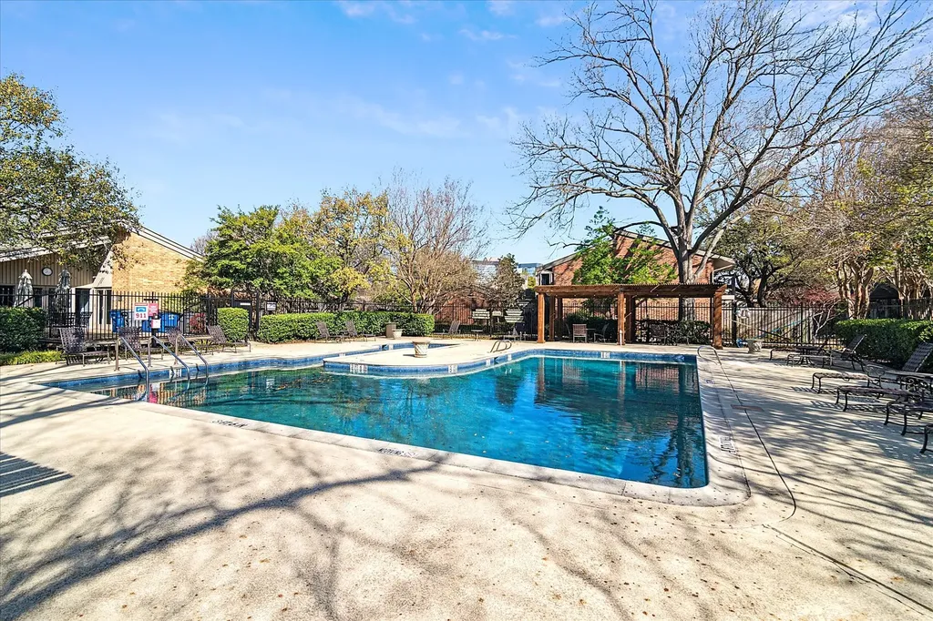 12484 Montego Plaza Dallas TX 75230