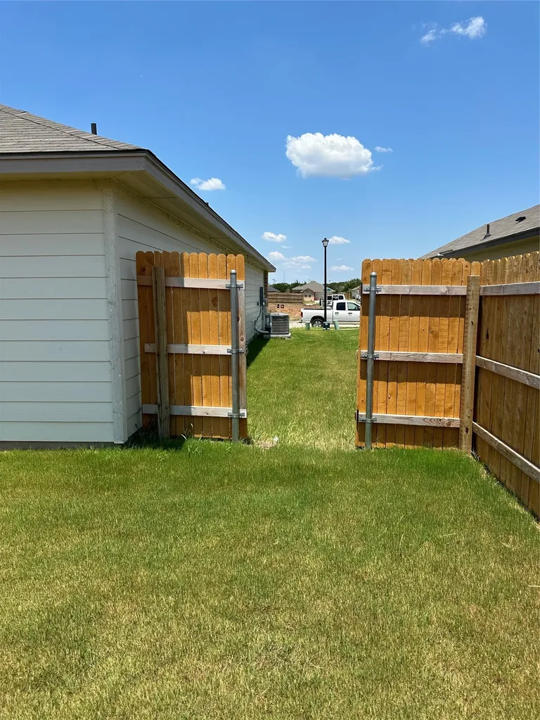 7200 Canadian China Spring TX 76633