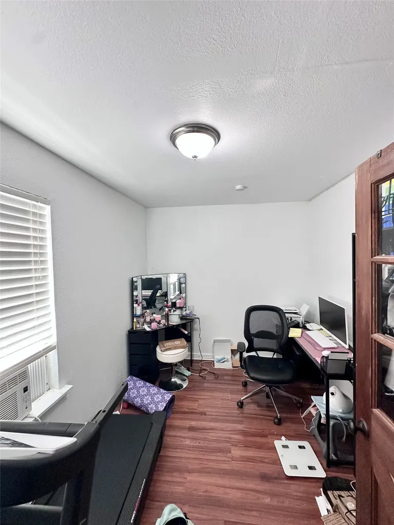 5032 Goodman Avenue Fort Worth TX 76107