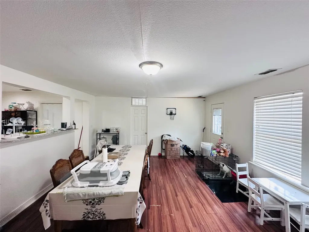 5032 Goodman Avenue Fort Worth TX 76107