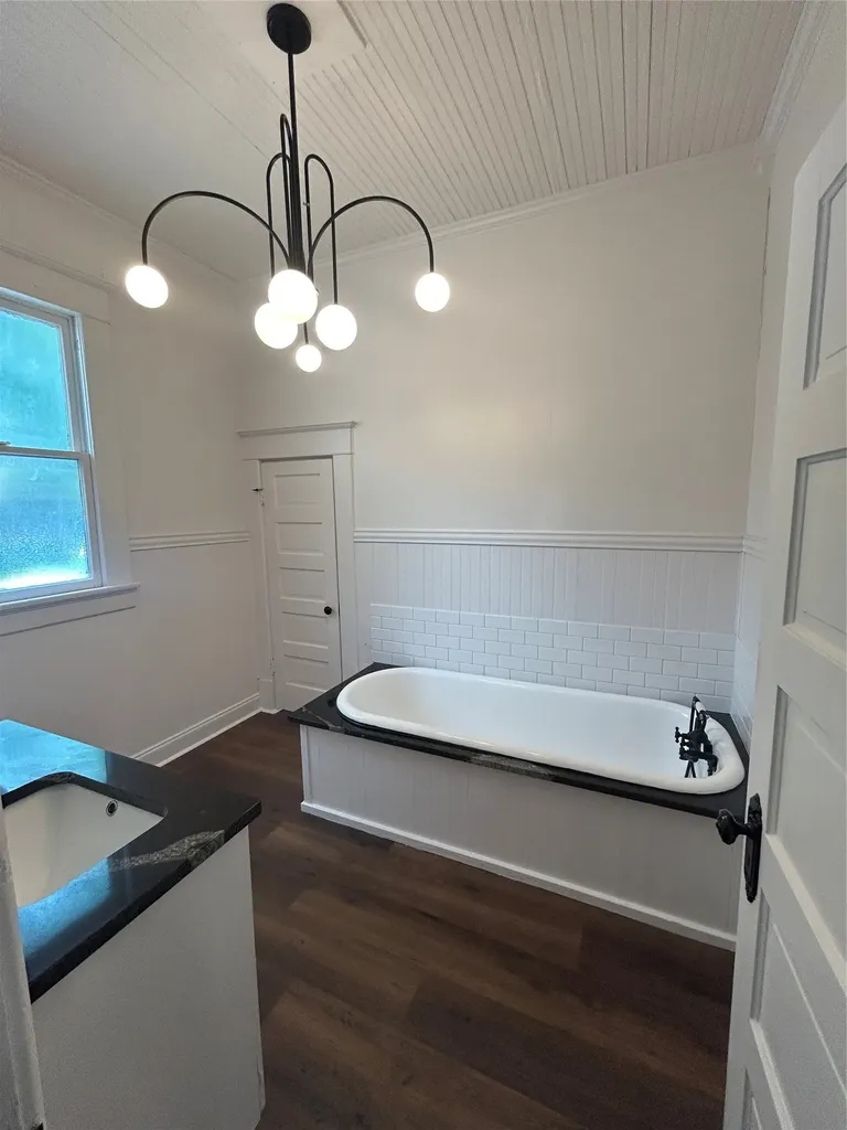 402 E Navasota Street Groesbeck TX 76642
