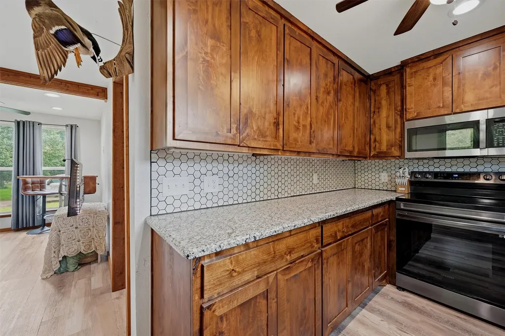 285 Sioux Drive Gordonville TX 76245