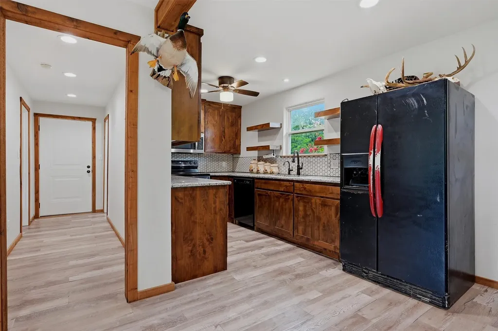 285 Sioux Drive Gordonville TX 76245
