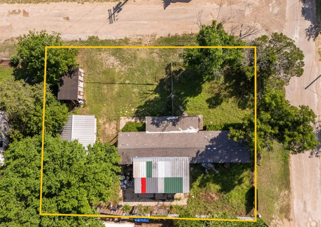 158 County Road 1813 Clifton TX 76634
