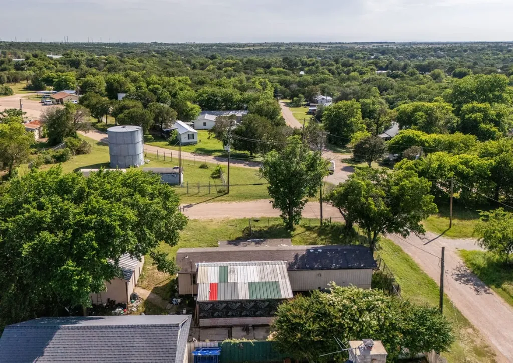 158 County Road 1813 Clifton TX 76634