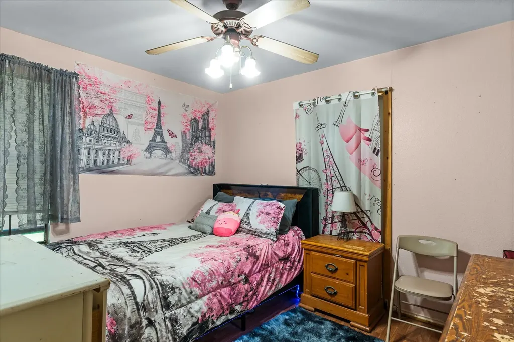 410 W Pine Street Edgewood TX 75117