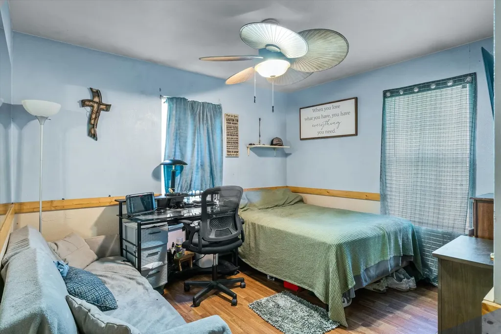 410 W Pine Street Edgewood TX 75117