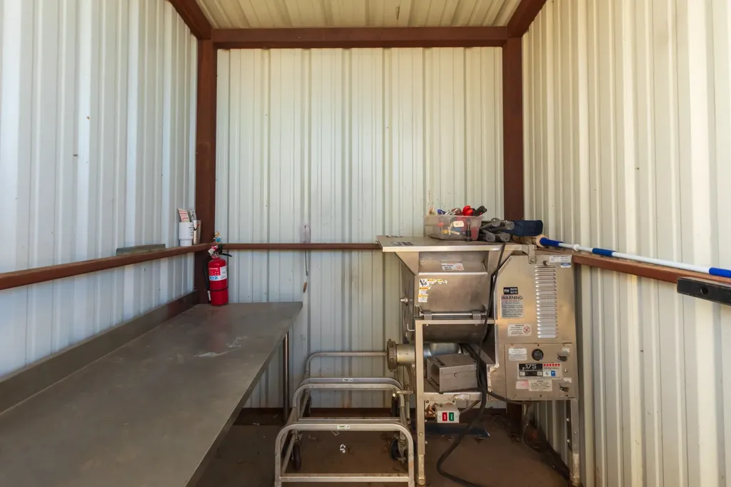 126 S Central Avenue Hamlin TX 79520
