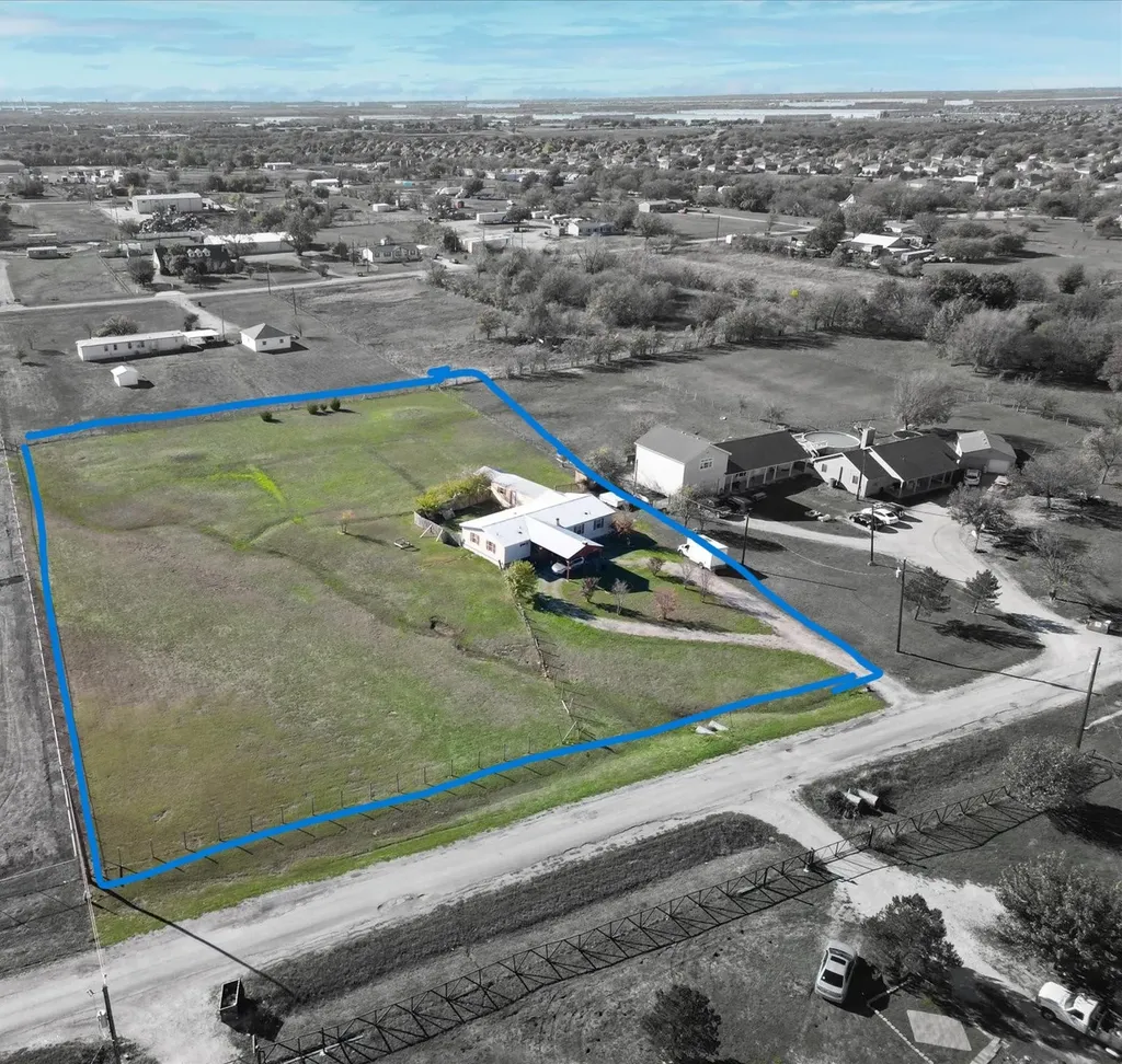 18014 Tyding Road Justin TX 76247