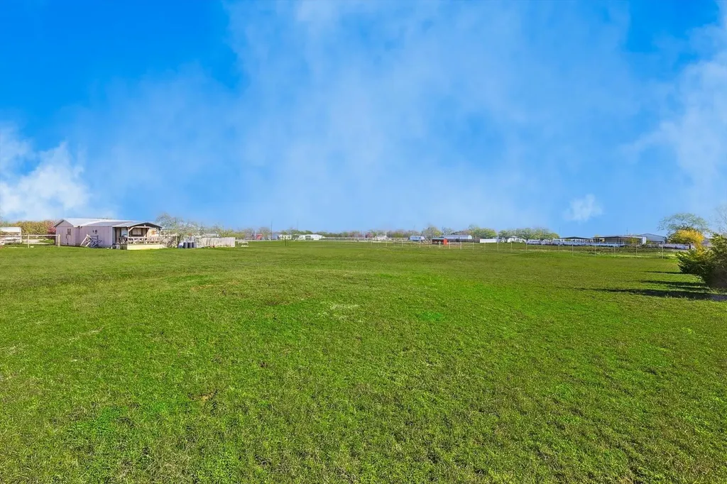 18014 Tyding Road Justin TX 76247