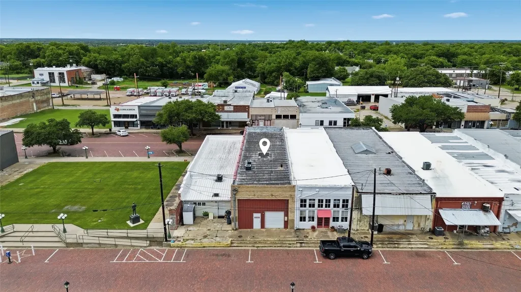 1121 Main Street Commerce TX 75428
