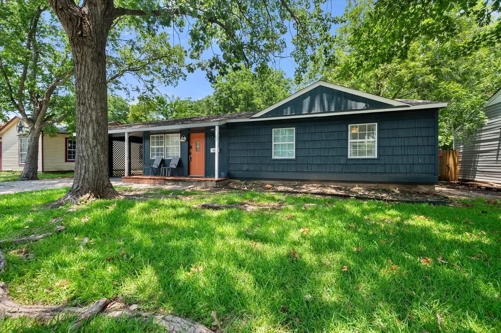 555 W Main Street Lancaster TX 75146