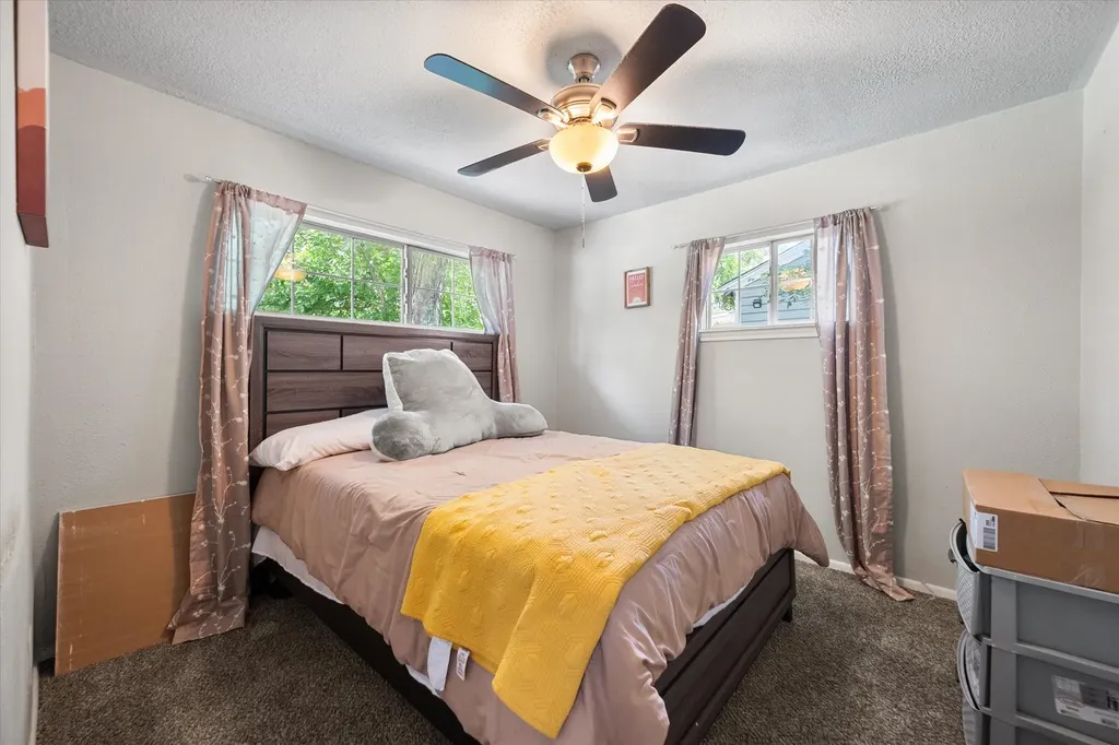 555 W Main Street Lancaster TX 75146