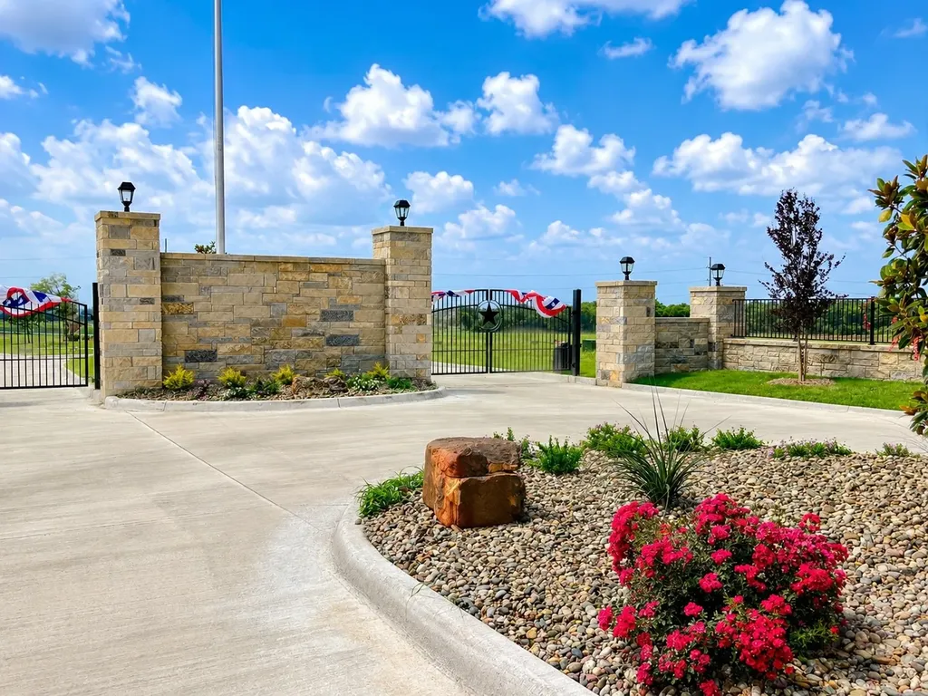 Tbd Jim Bynum Boulevard Oak Leaf TX 75154