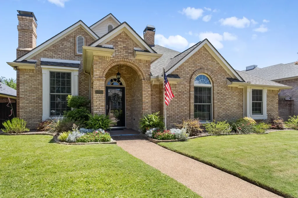 1000 Murl Drive Irving TX 75062