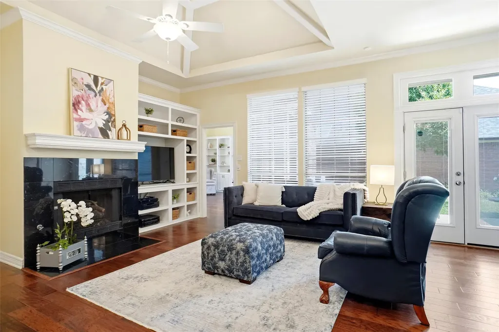 1000 Murl Drive Irving TX 75062