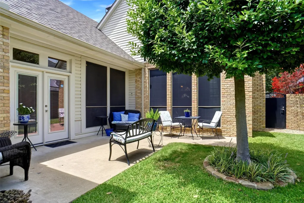 1000 Murl Drive Irving TX 75062