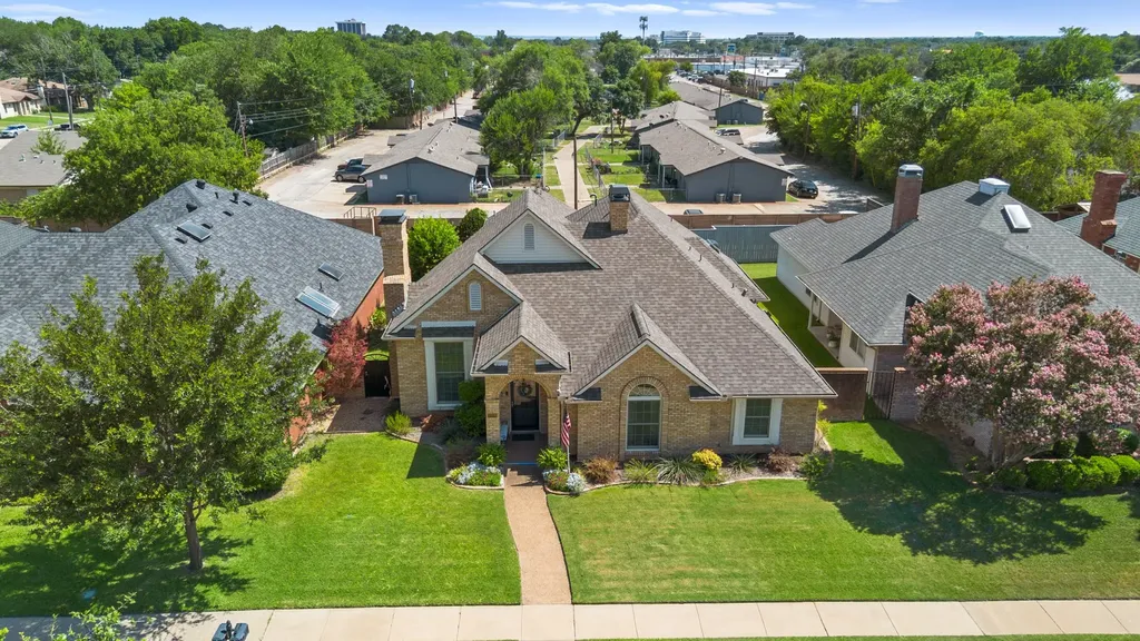 1000 Murl Drive Irving TX 75062