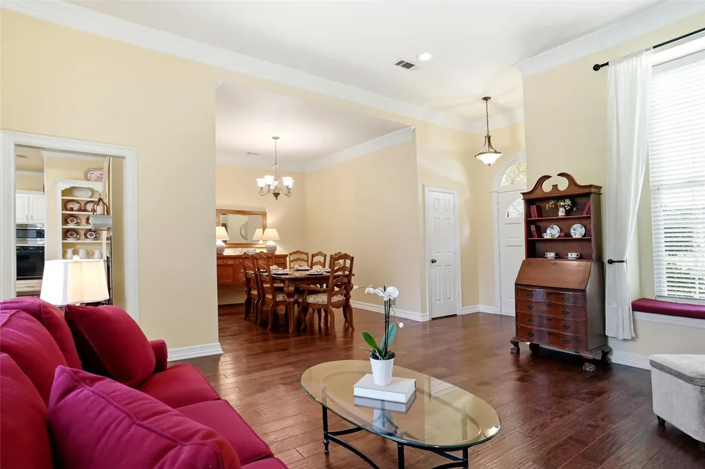 1000 Murl Drive Irving TX 75062