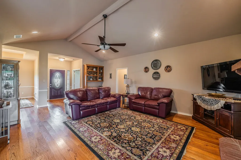 117 Wagon Wheel Circle Leonard TX 75452