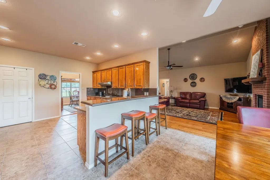 117 Wagon Wheel Circle Leonard TX 75452