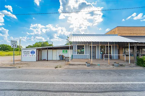 105 S Us Highway 183 Woodson TX 76491