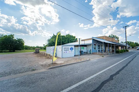 105 S Us Highway 183 Woodson TX 76491