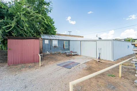 105 S Us Highway 183 Woodson TX 76491