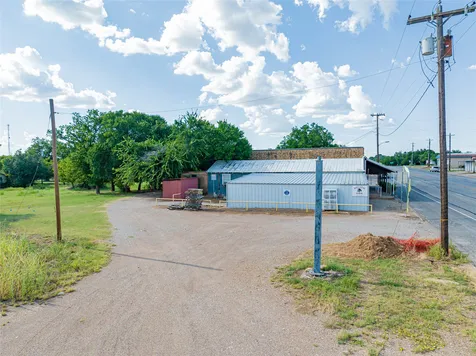 105 S Us Highway 183 Woodson TX 76491