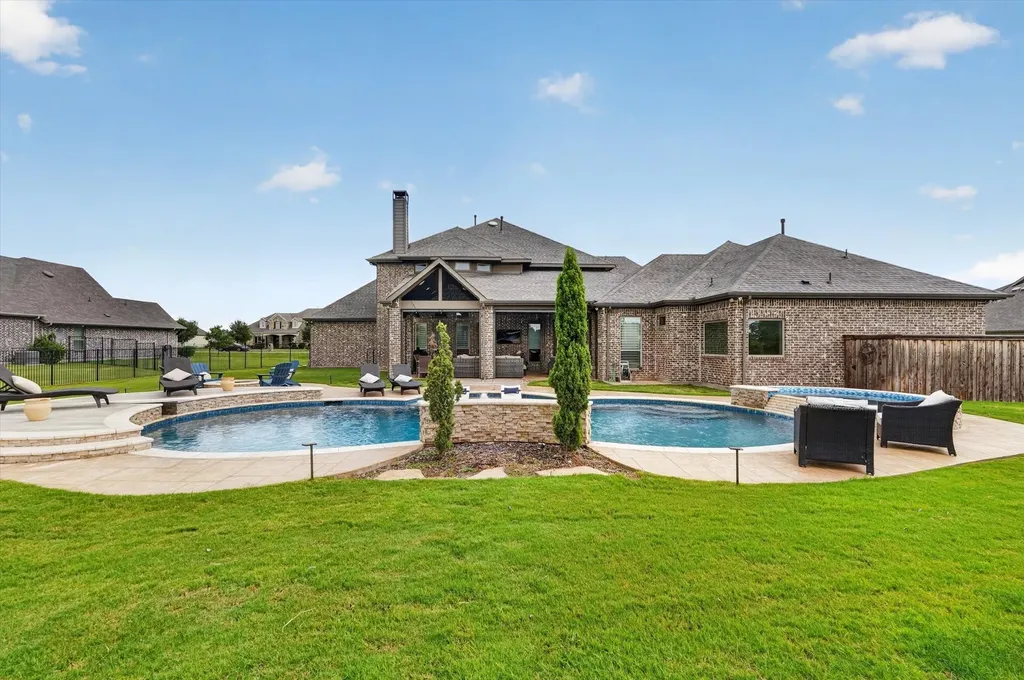 6706 Blackstone Drive Sachse TX 75048