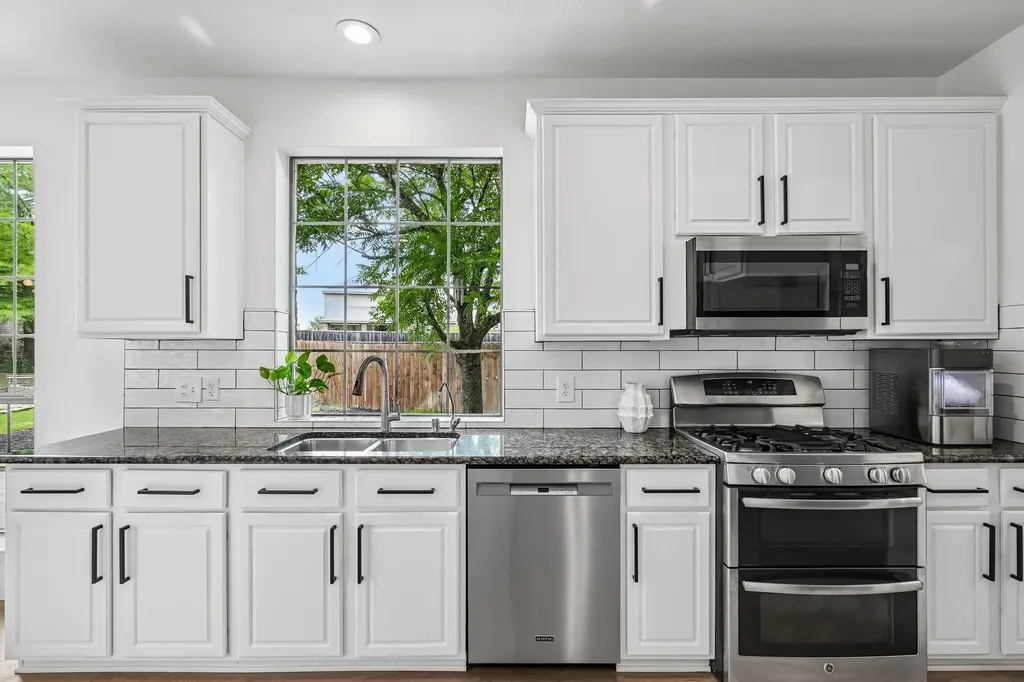 401 Peek Drive Fate TX 75087