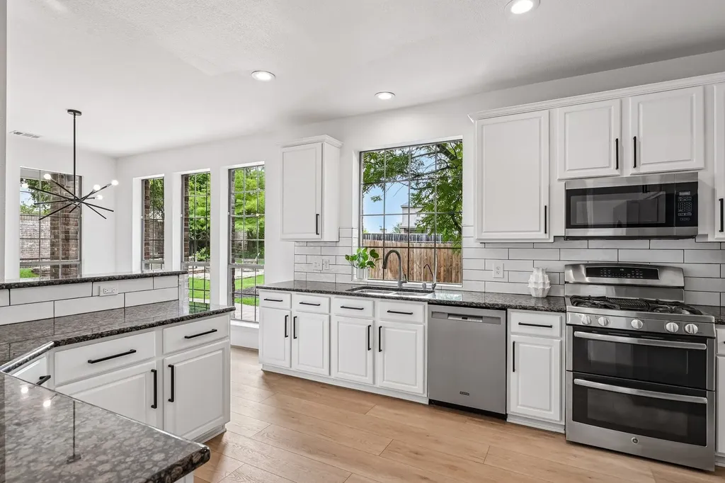 401 Peek Drive Fate TX 75087