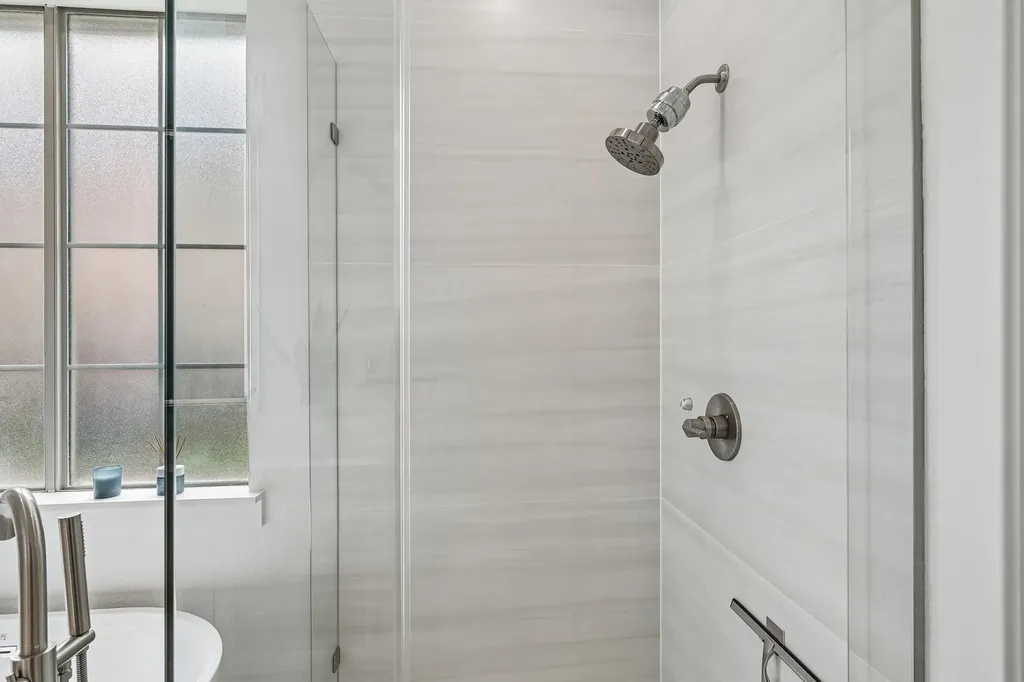 401 Peek Drive Fate TX 75087
