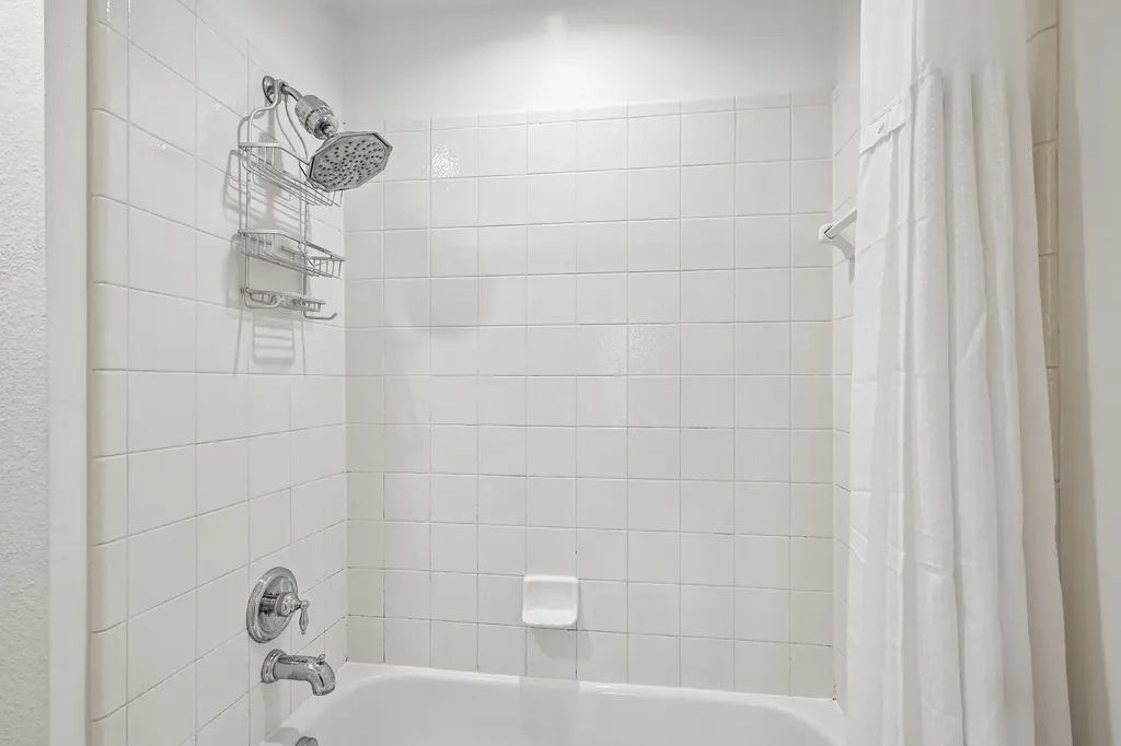 401 Peek Drive Fate TX 75087