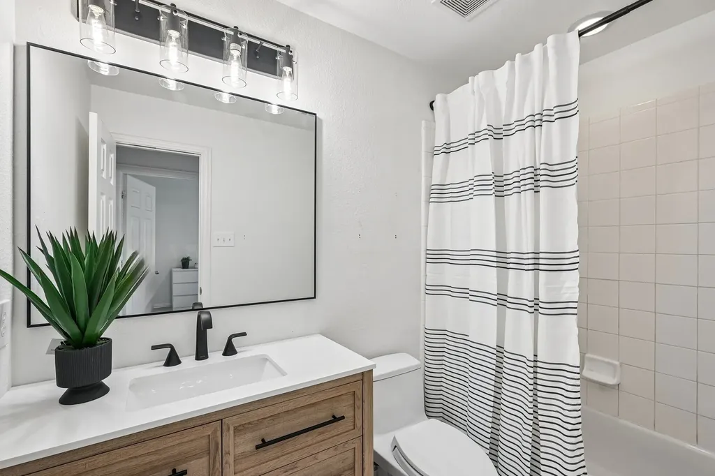 401 Peek Drive Fate TX 75087