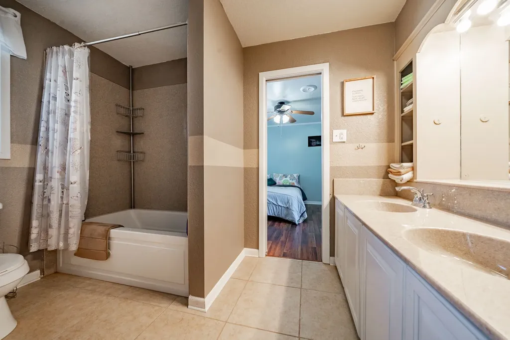 510 N Elizabeth Avenue Rotan TX 79546