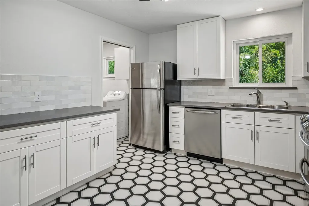 2203 Healey Drive Dallas TX 75228