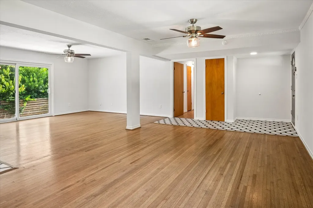 2203 Healey Drive Dallas TX 75228