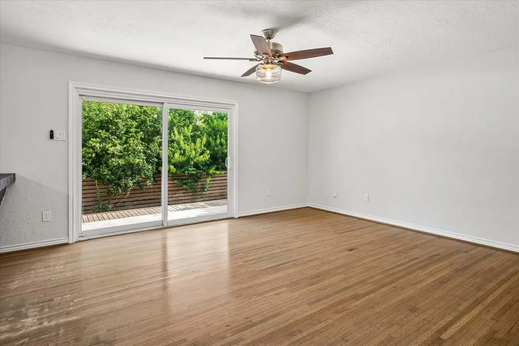 2203 Healey Drive Dallas TX 75228
