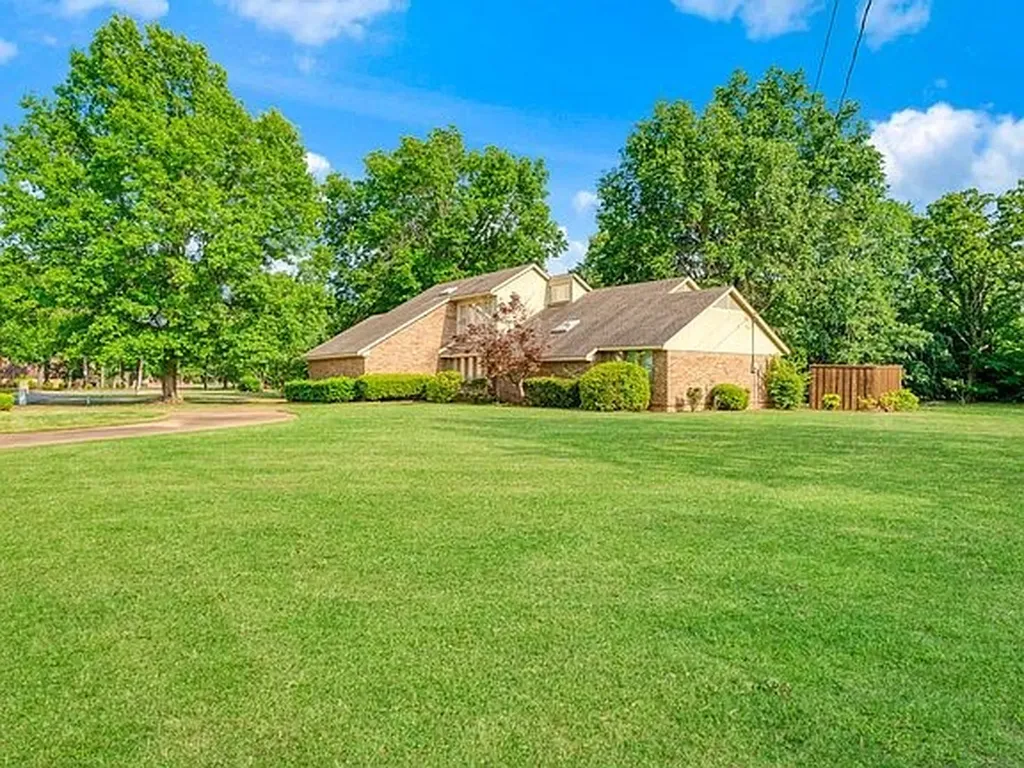 4110 Lakeshore Drive Reno TX 75462