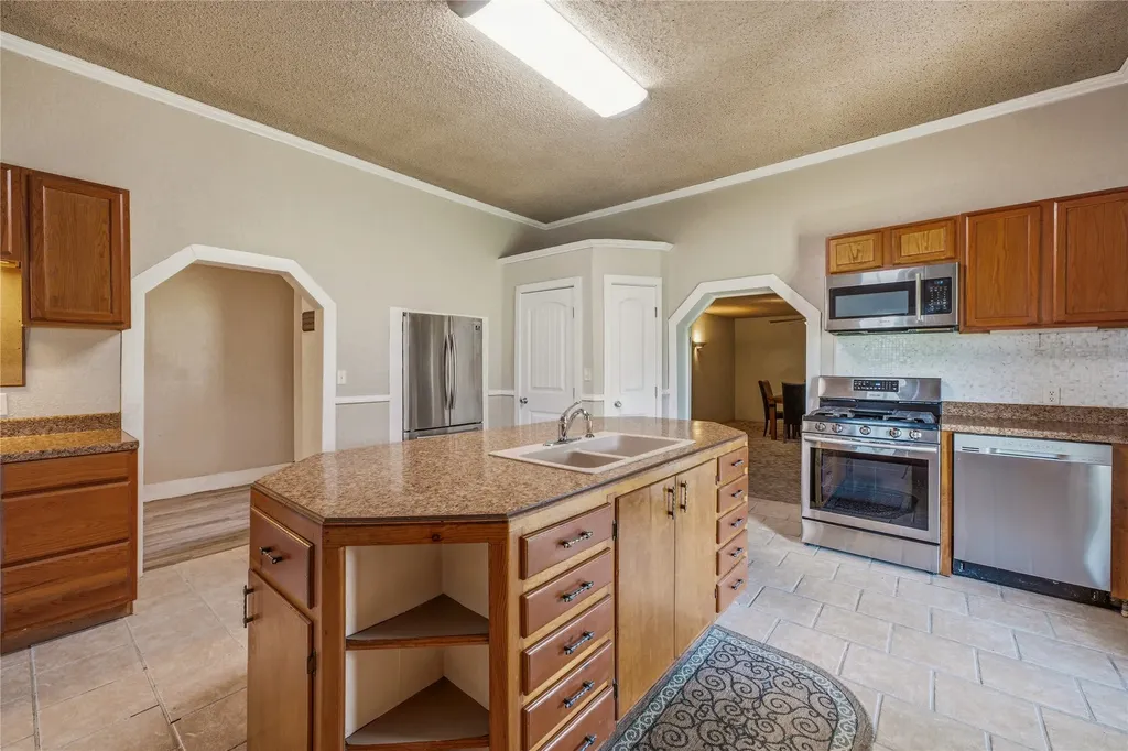 207 N Fisher Gorman TX 76454