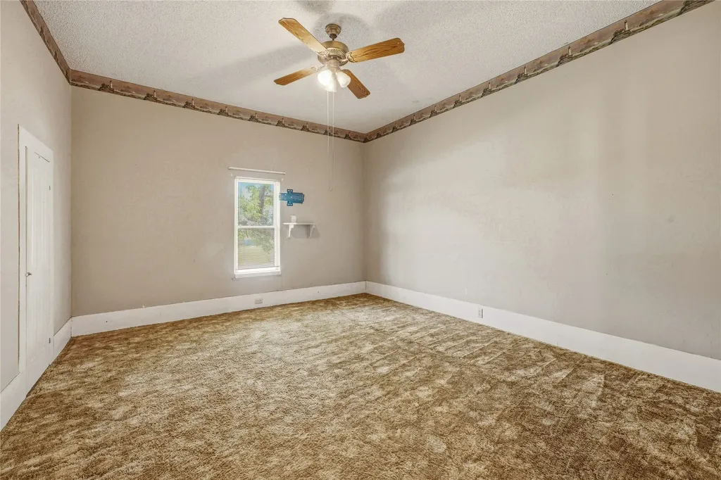 207 N Fisher Gorman TX 76454