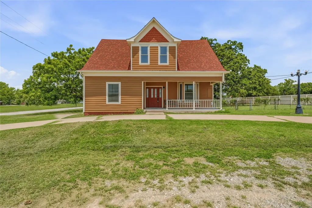207 N Fisher Gorman TX 76454