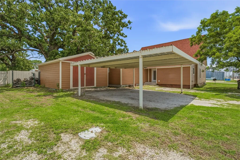 207 N Fisher Gorman TX 76454