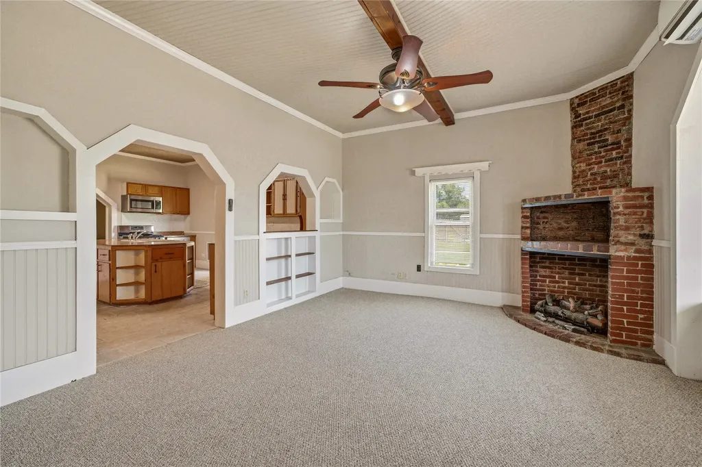 207 N Fisher Gorman TX 76454