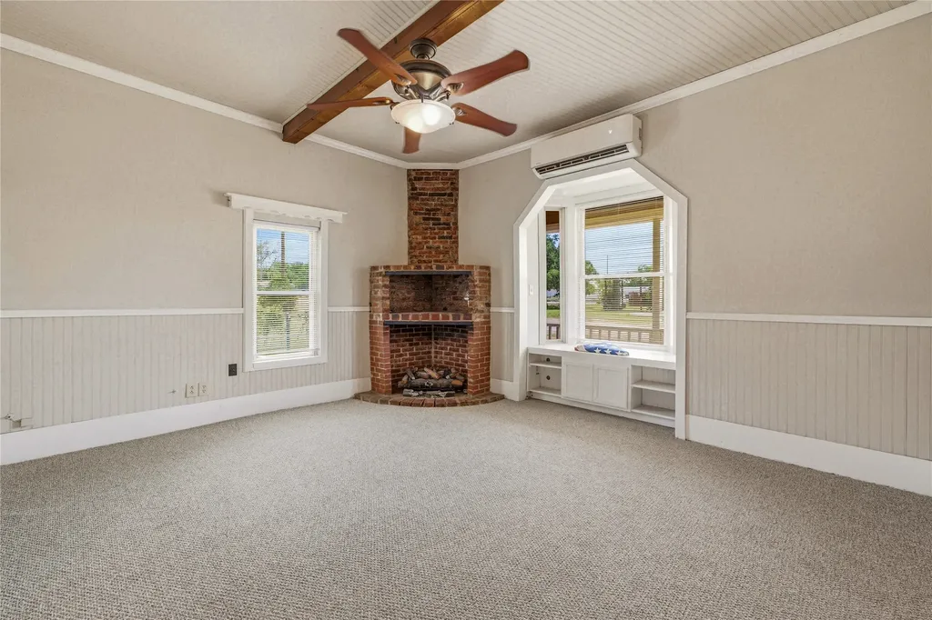 207 N Fisher Gorman TX 76454