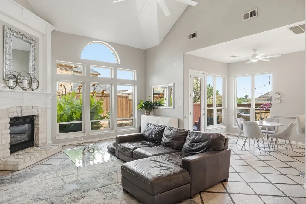 3326 Castlewood Boulevard Highland Village TX 75077