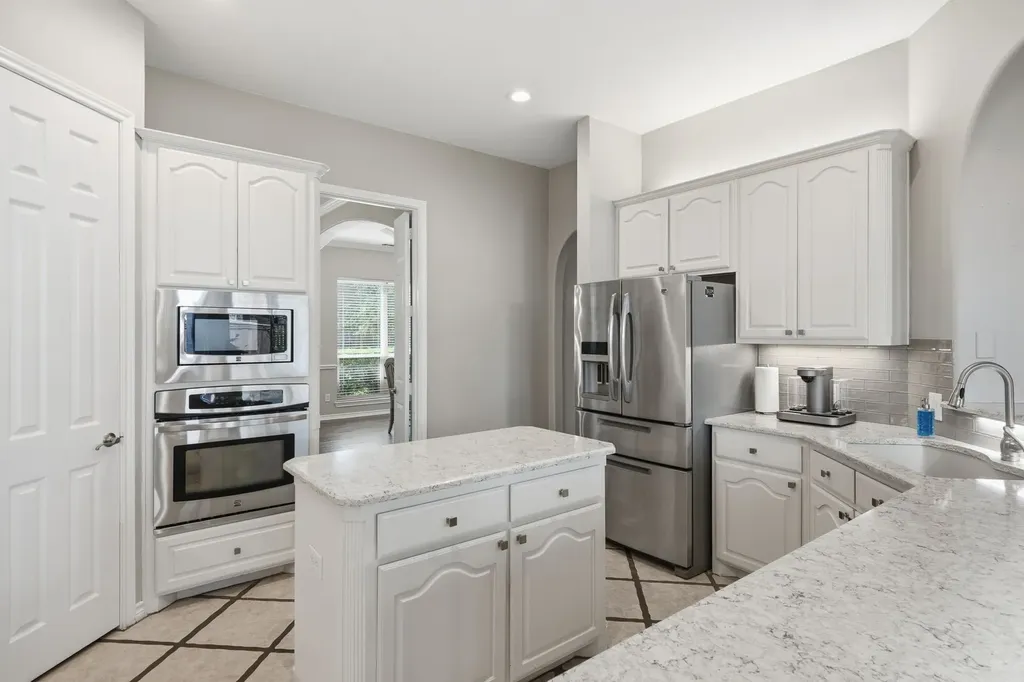 3326 Castlewood Boulevard Highland Village TX 75077