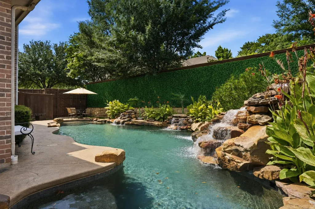 3326 Castlewood Boulevard Highland Village TX 75077
