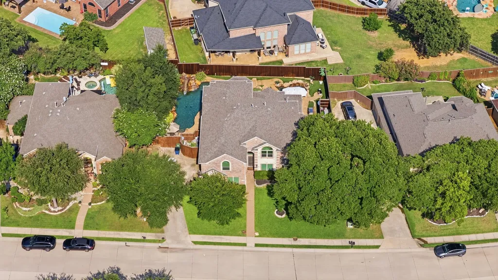 3326 Castlewood Boulevard Highland Village TX 75077